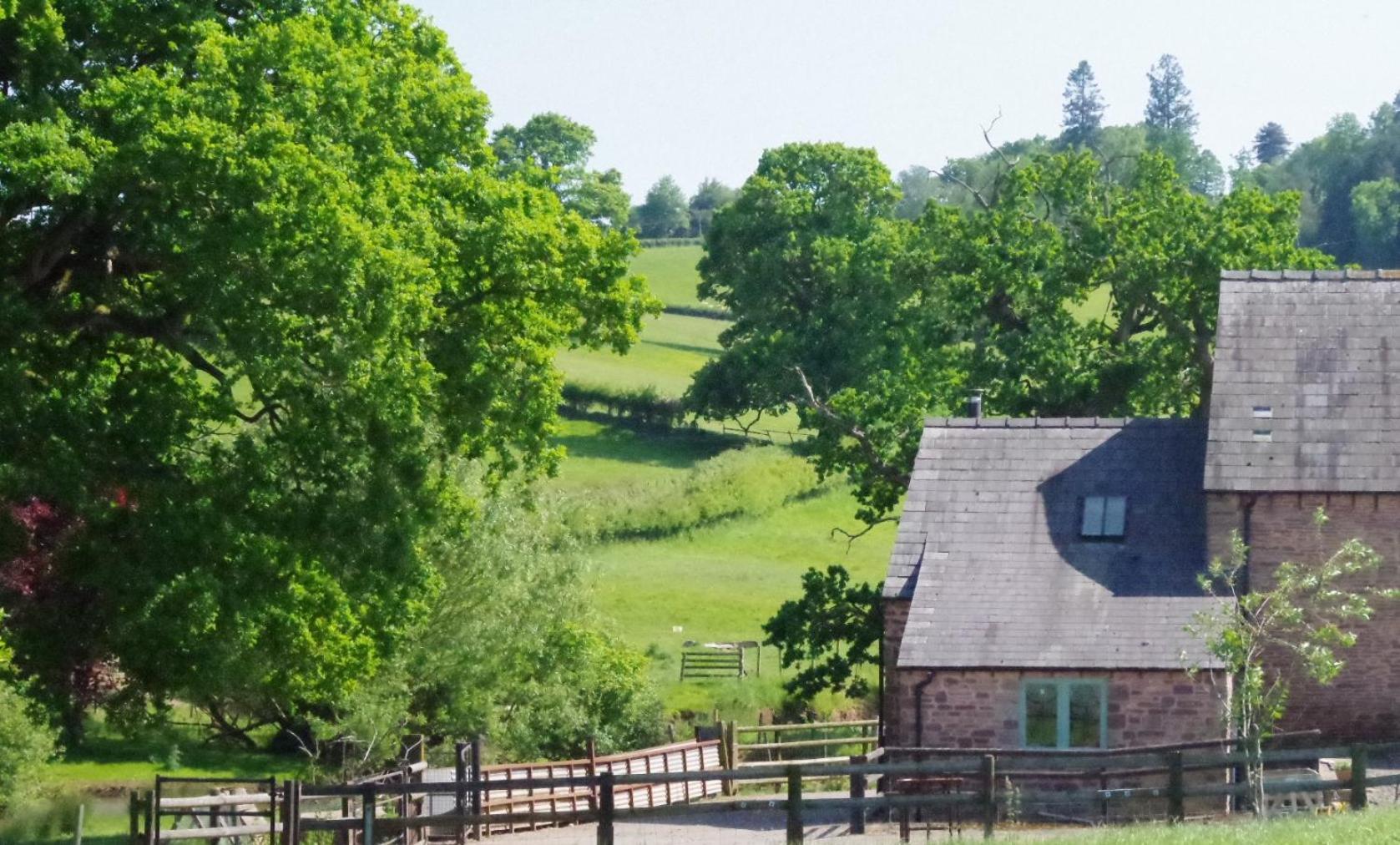Oaklands Cottage On A Rural Farm Dingestow Exterior photo